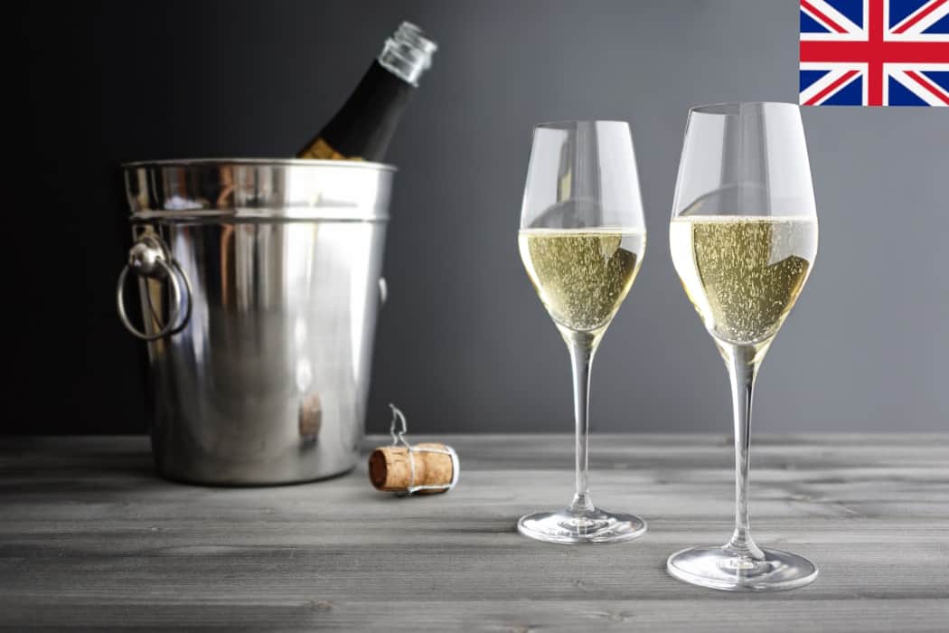 storbritanniens viner - 2 glas mousserande