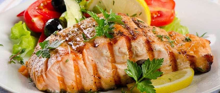 Falco Artinto - flammad lax med sallad