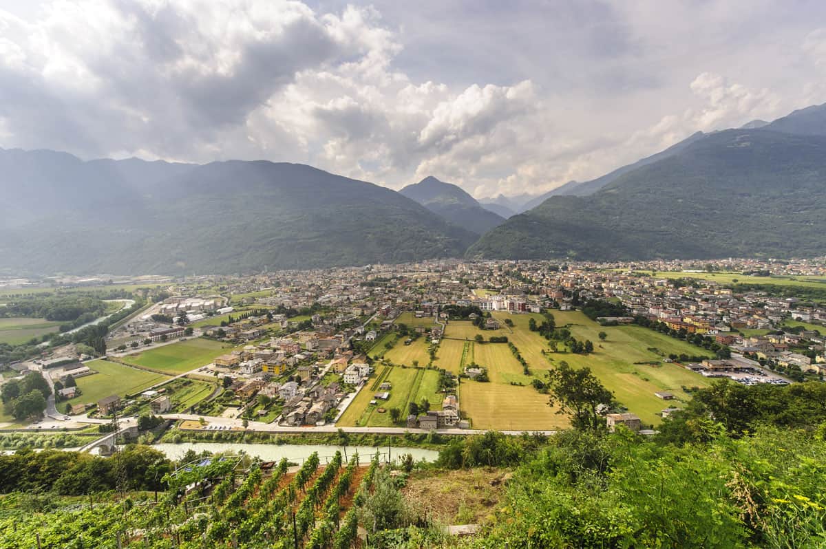 lombardy wine region in italy