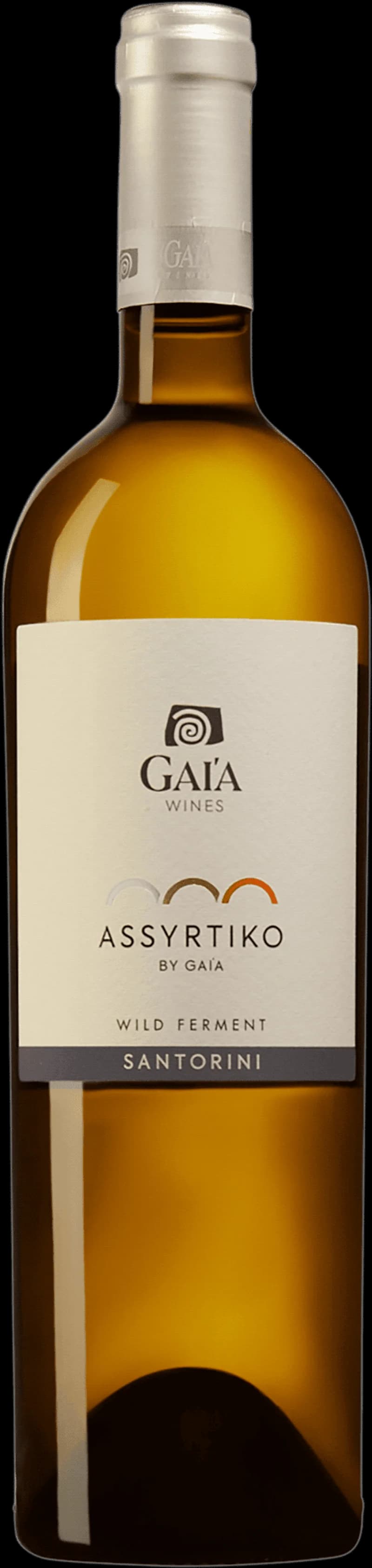 Flaska av Assyrtiko by Gaia, ett grekiskt vitt vin, mot neutral bakgrund.