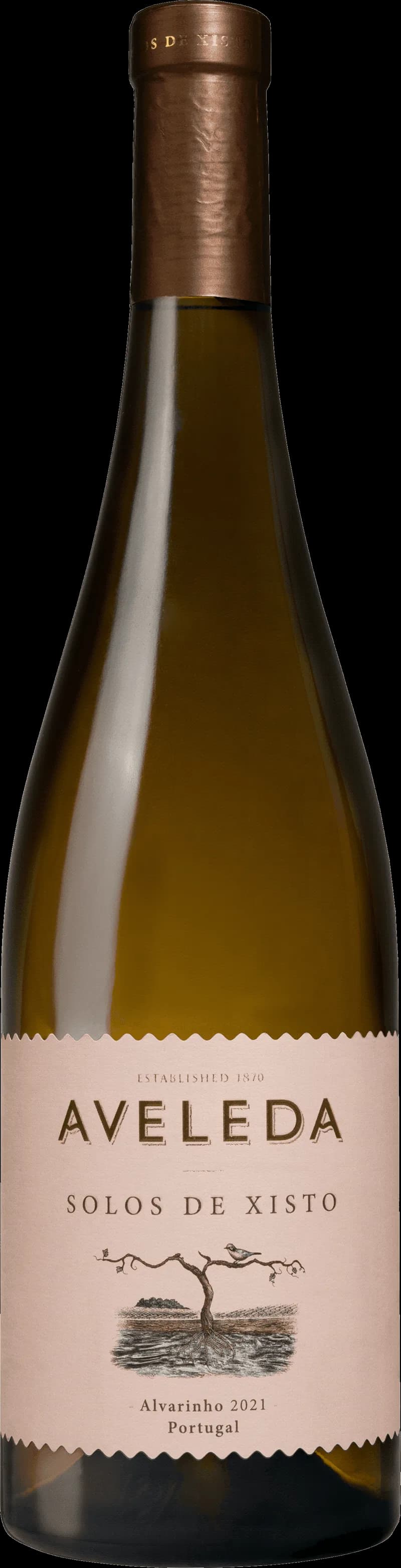 Flaska och glas med Aveleda vitt vin på ett bord.