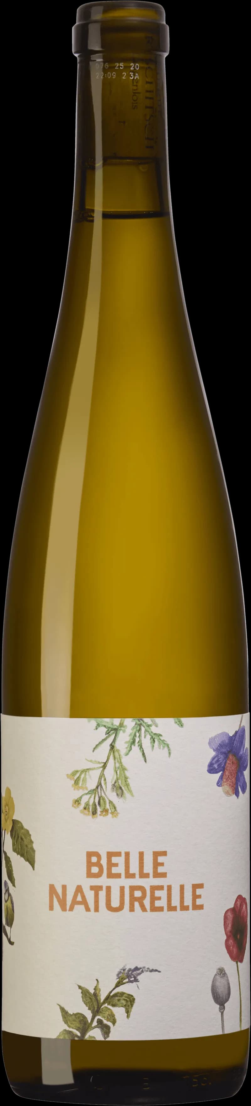 Flaska av Belle Naturelle vitt vin mot en neutral bakgrund.