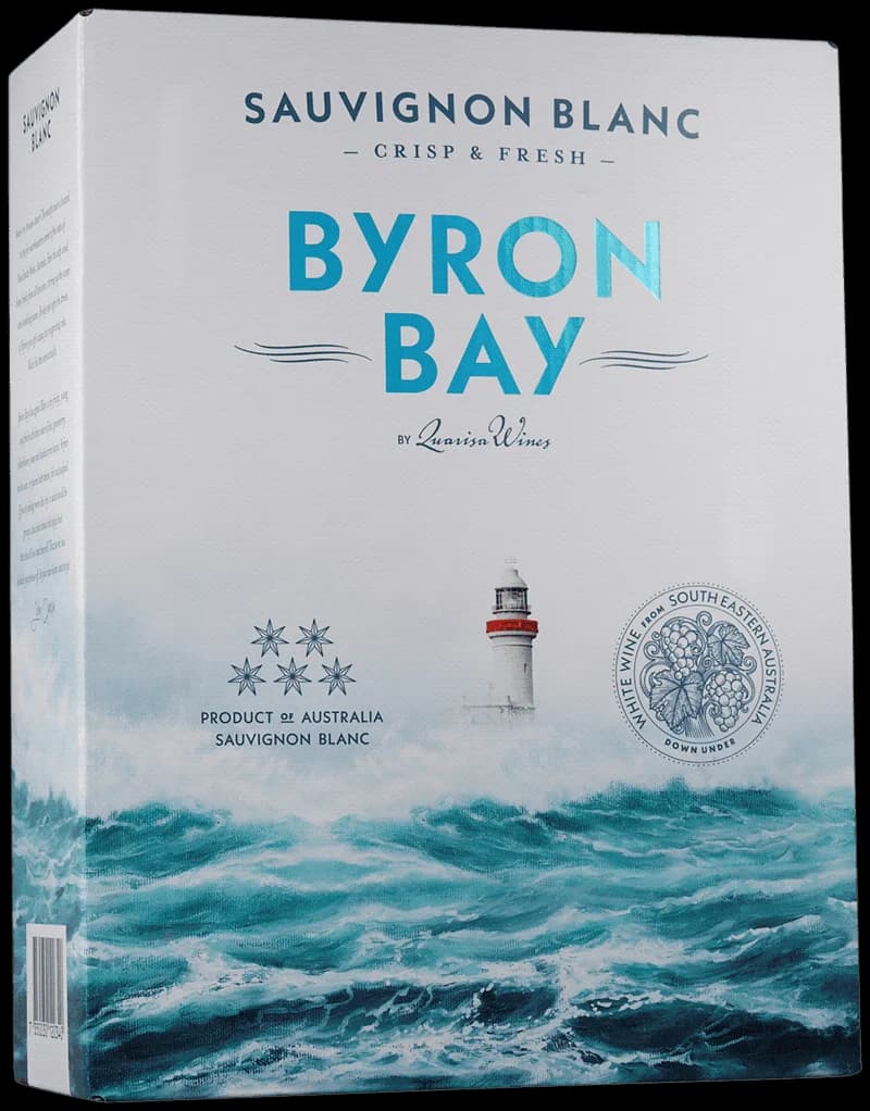 Flaska Byron Bay vitt vin på bordet