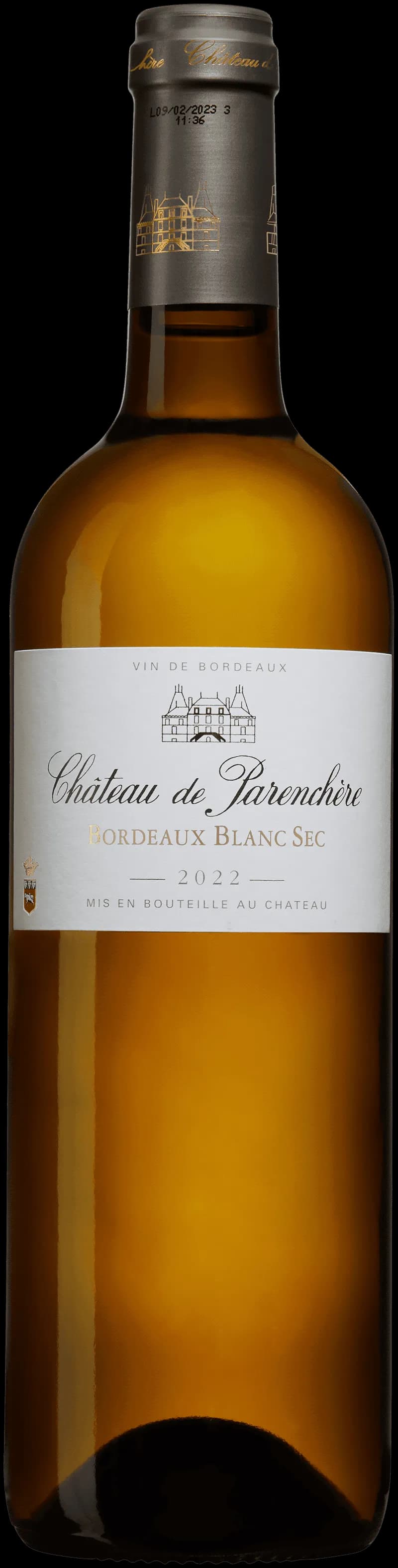 Flaska med Château de Parenchère vitt vin mot en ljus bakgrund.