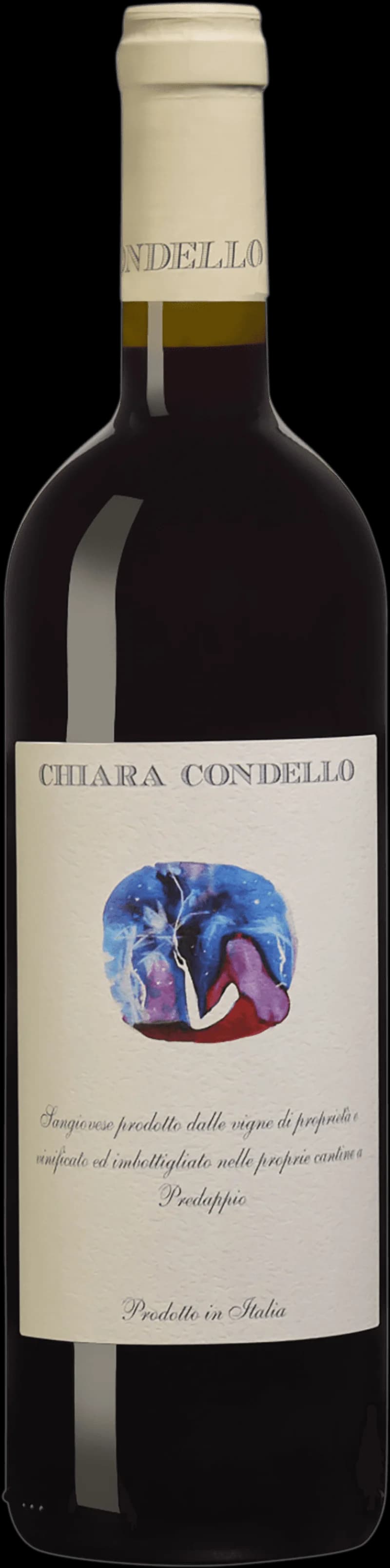 Chiara Condello rött vin i ett vinglas mot en mörk bakgrund