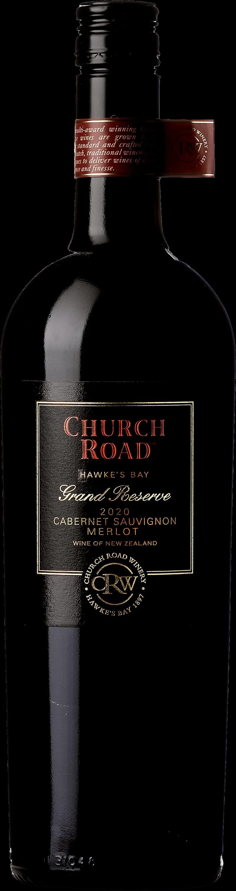 Flaska med Church Road rött vin mot en mörk bakgrund.