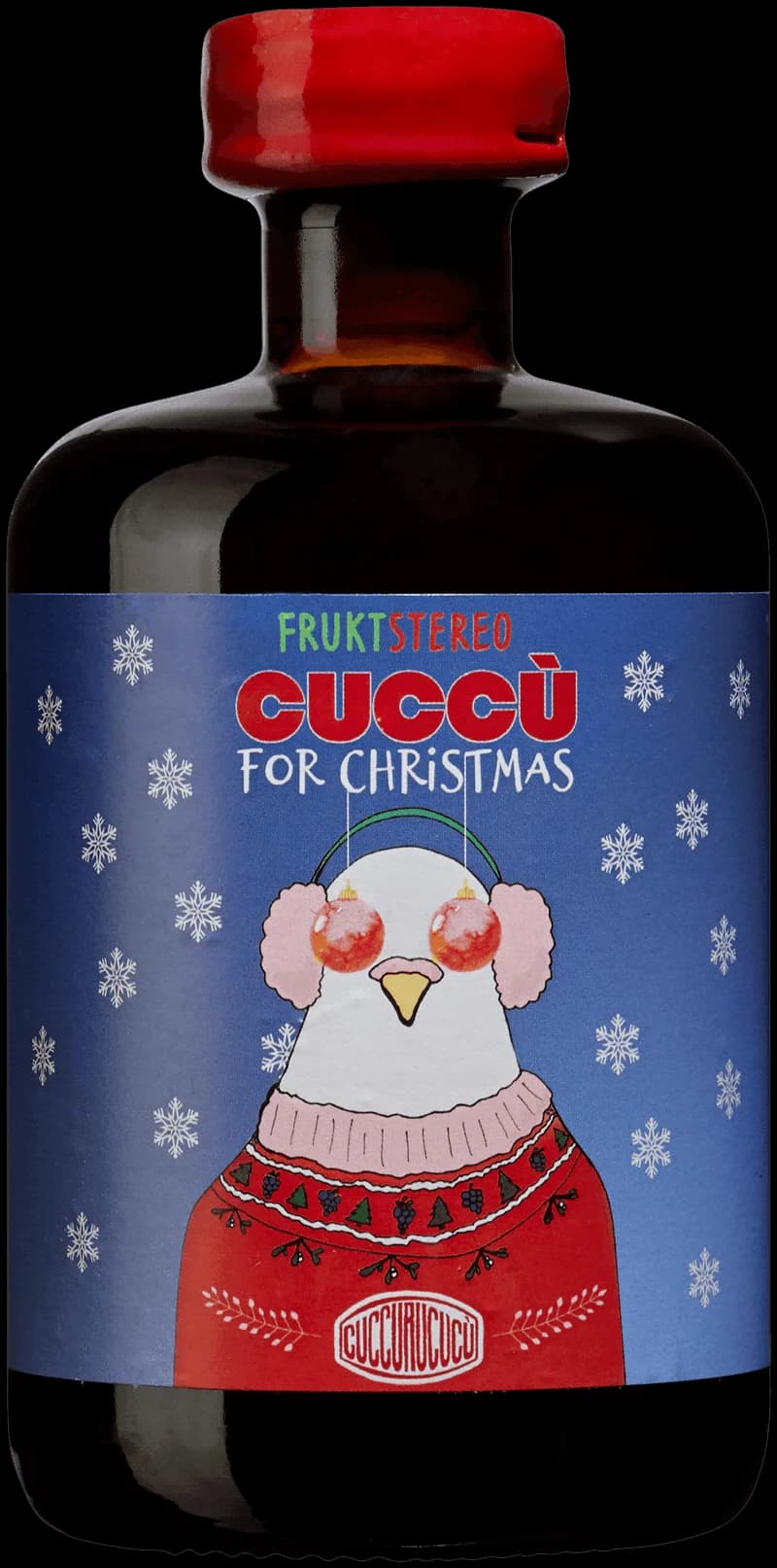 Två glas med glögg och glühwein, dekorerade med kanelstång och stjärnanis, på ett juldukat bord.