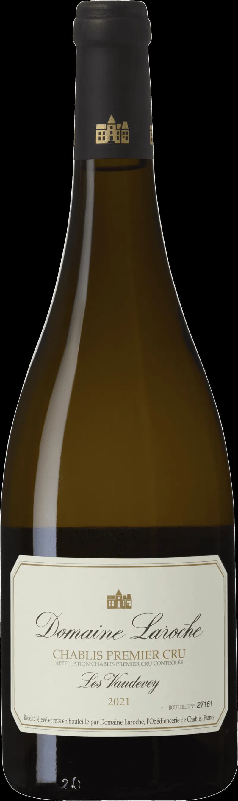 Flaska av Domaine Laroche vitt vin mot ljus bakgrund.
