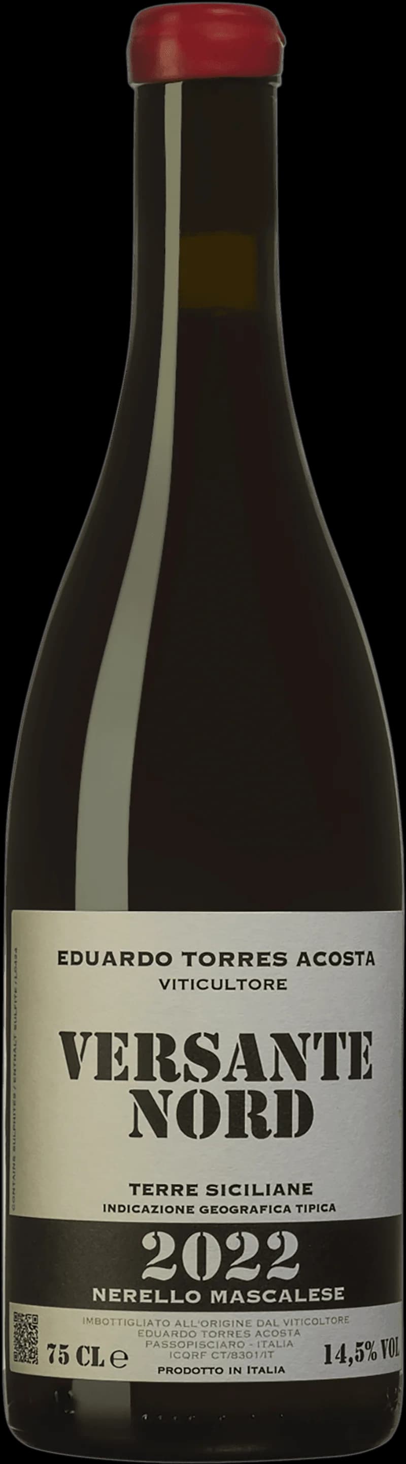 Närbild på ett glas rött vin från Eduardo Torres Acosta