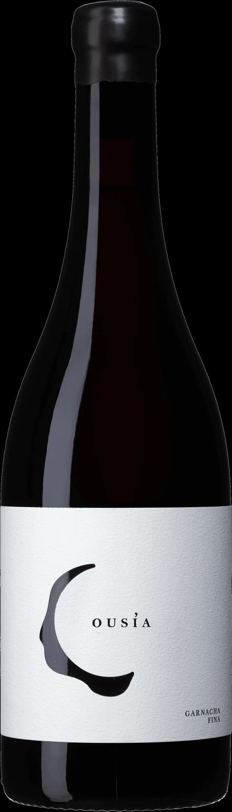 Flaska av Familia Conesa rött vin mot en mörk bakgrund.