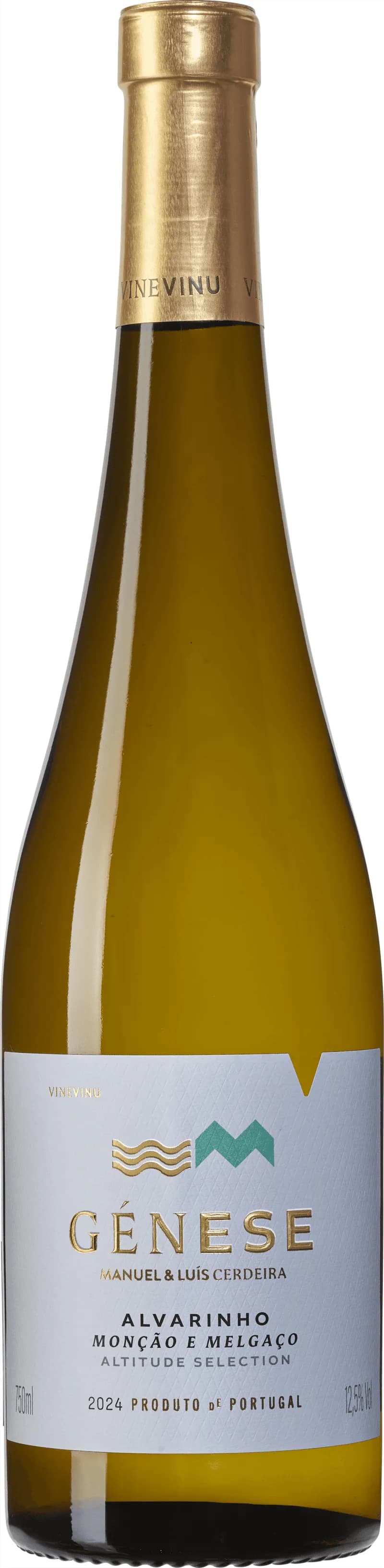 Flaska av Genese vitt vin mot en ljus bakgrund.