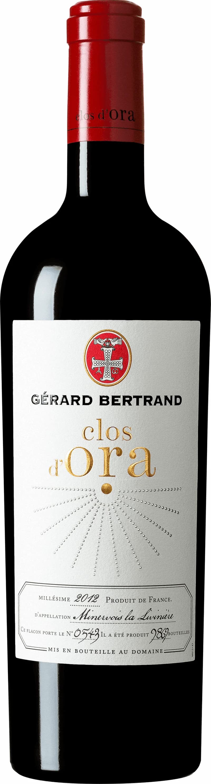 Flaska av rött vin från Gérard Bertrand