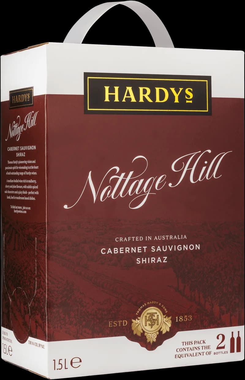Flaska med Hardys Nottage Hill rött vin mot ljus bakgrund.