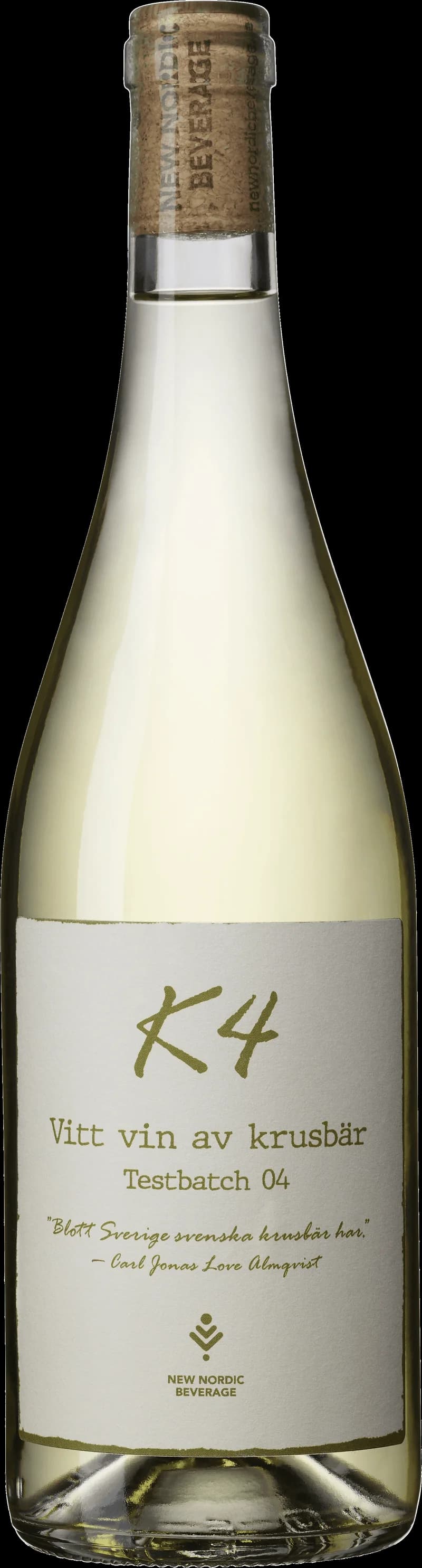 Flaska med vitt smaksatt vin och fruktvin, etikett med texten K4.