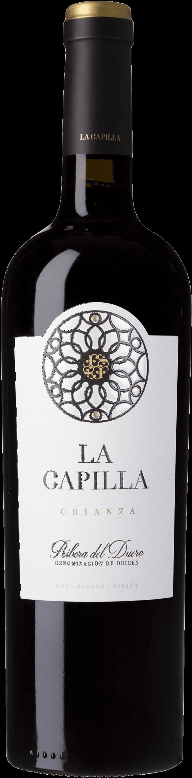 Flaska av rött vin från La Capilla på en bordsservering.