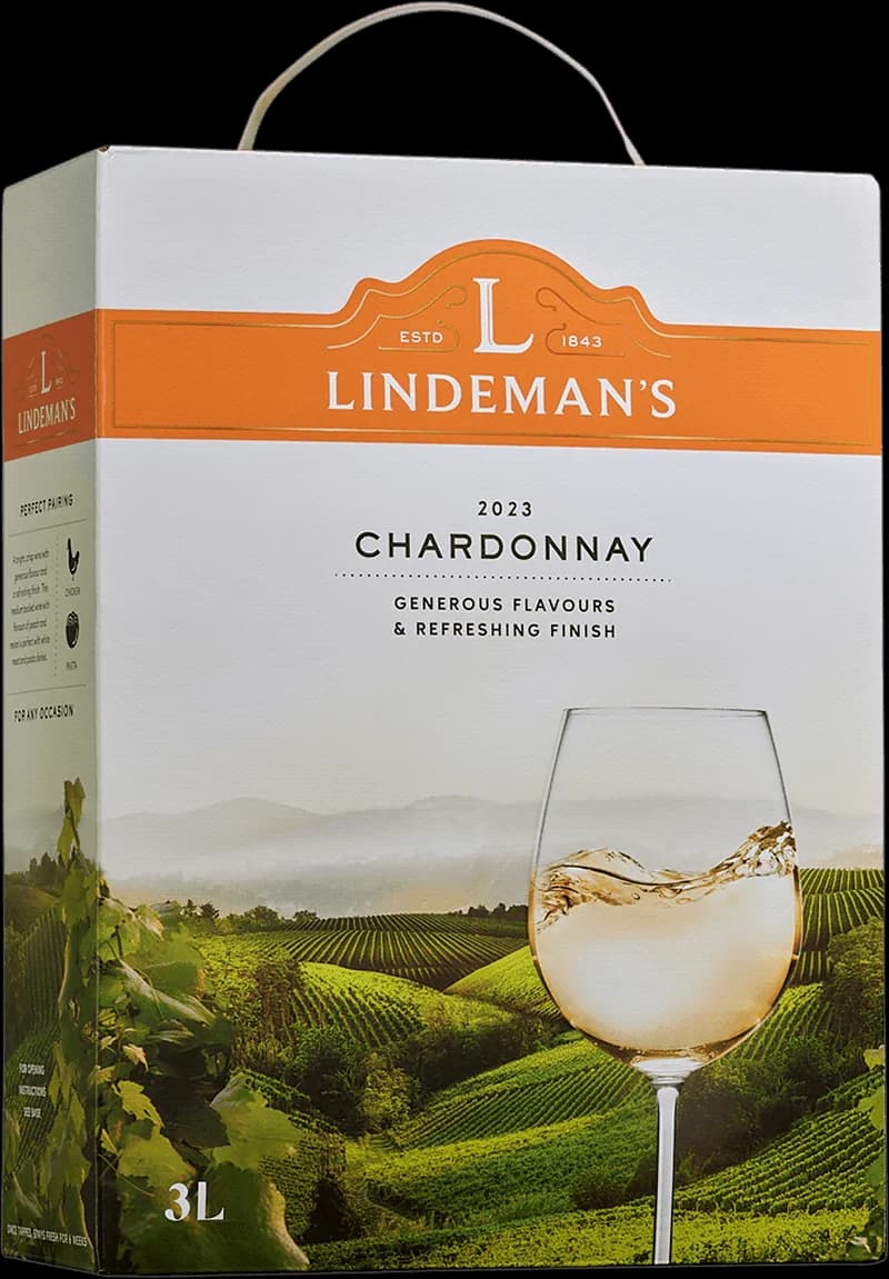 Flaska av Lindemans vitt vin mot ljus bakgrund