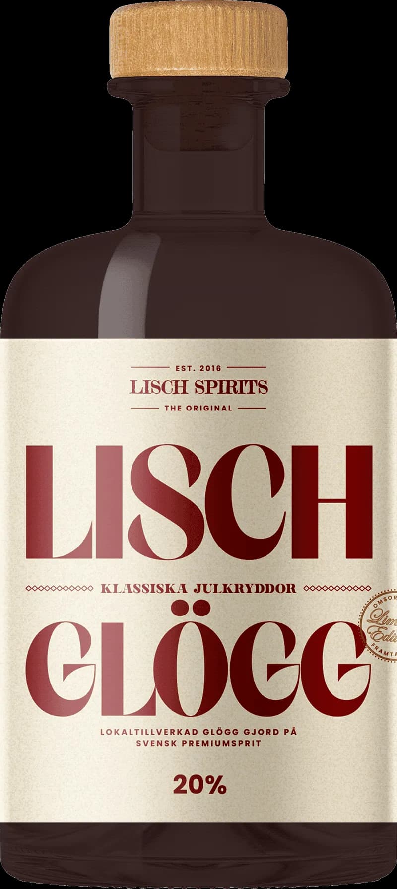 Tre glas med lisch, glögg och glühwein på en bricka med julkryddor.