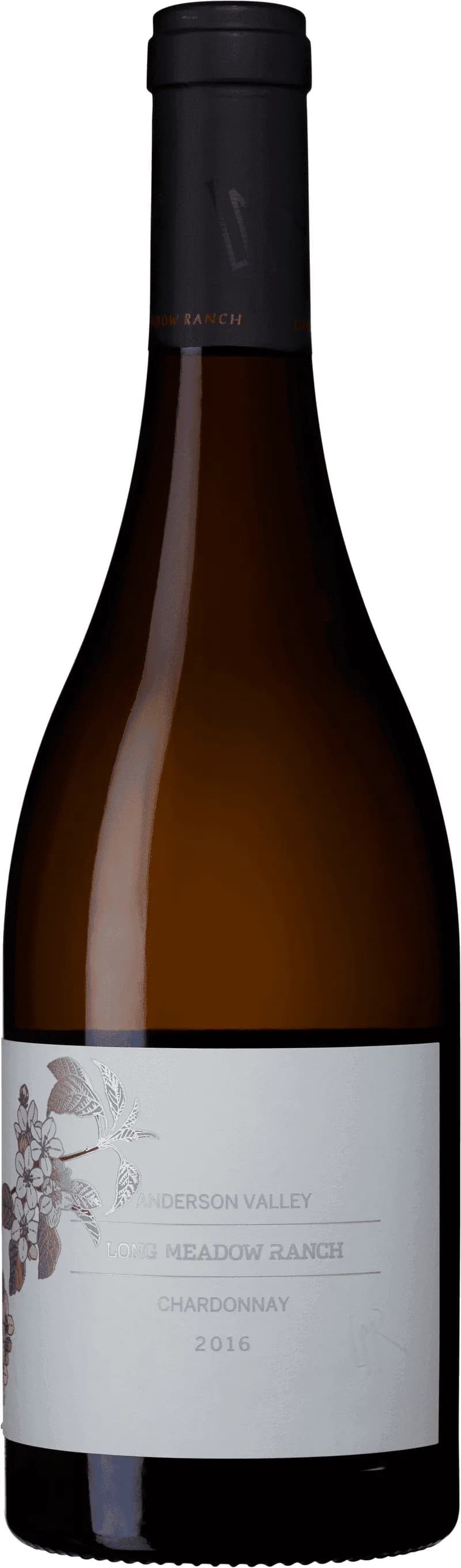 Flaska av Long Meadow Ranch vitt vin mot ljus bakgrund