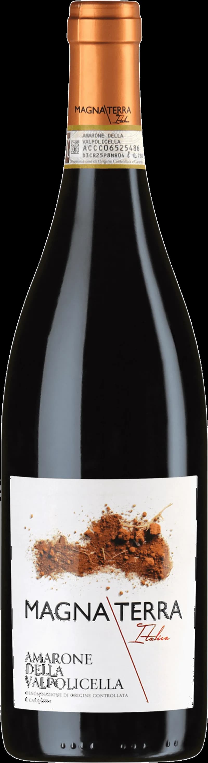Flaska av rött vin från Magna Terra på en bordsservering.