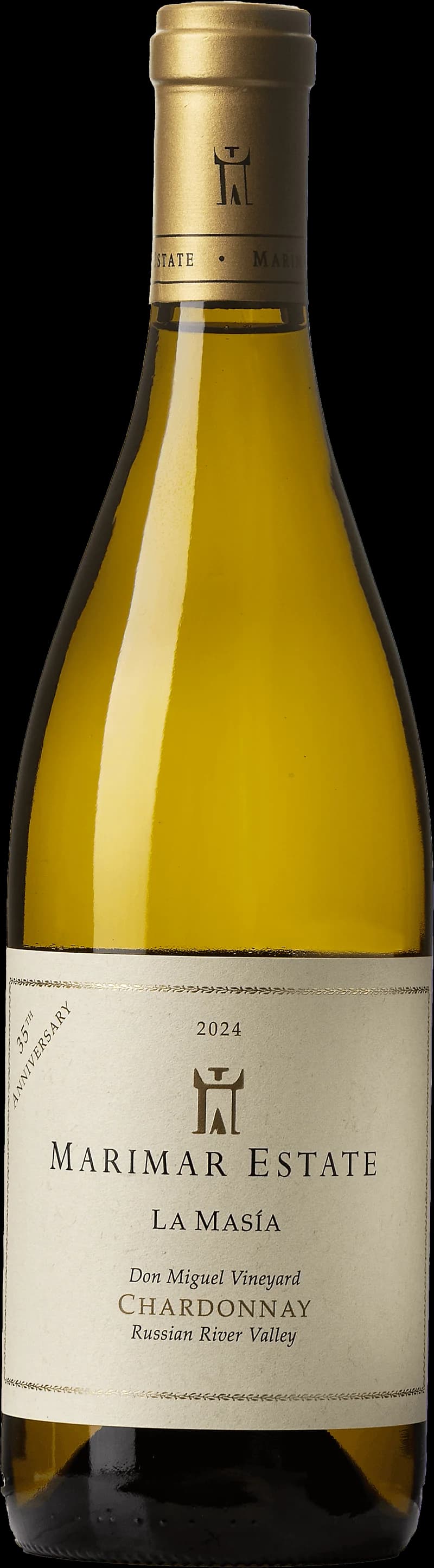 Flaska av Marimar vitt vin mot en neutral bakgrund.