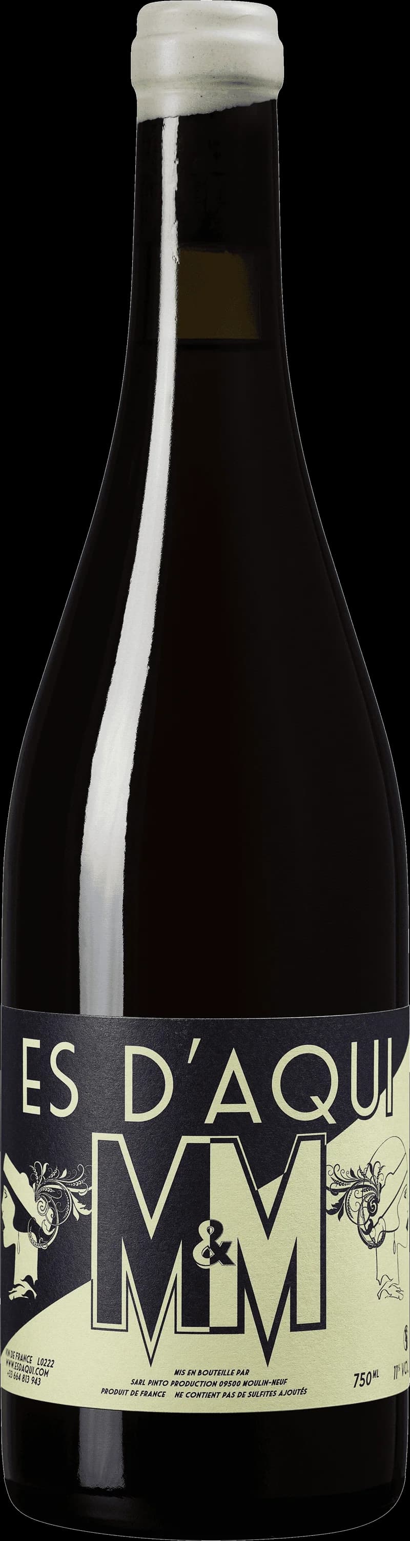 Flaska MM Rouge rött vin på vit bakgrund