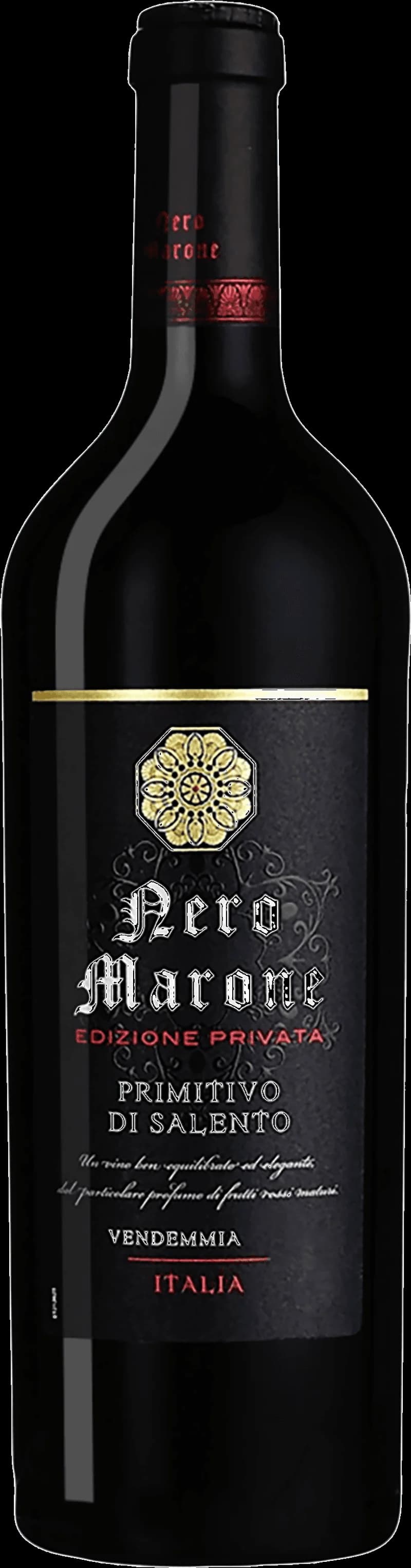 Flaska med rött vin från Nero Marone mot mörk bakgrund