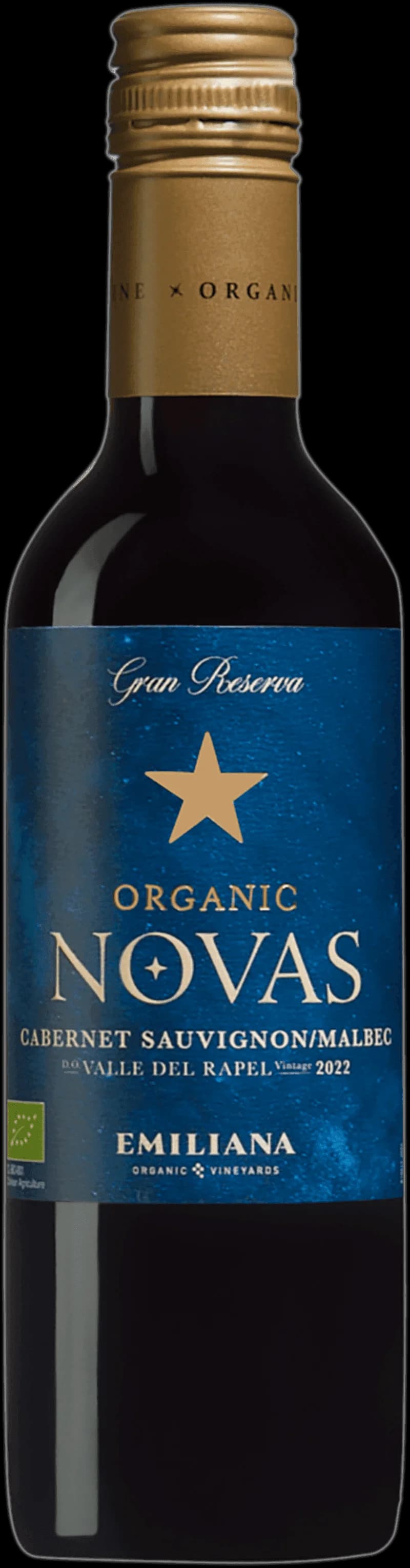 Flaska av Novas Gran Reserva rött vin mot neutral bakgrund.