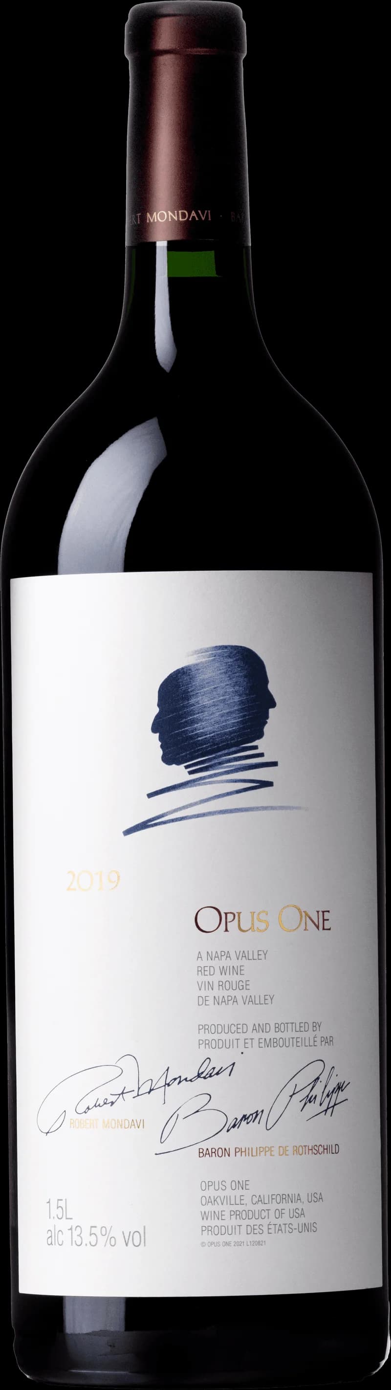 Flaska av Opus One rött vin mot neutral bakgrund