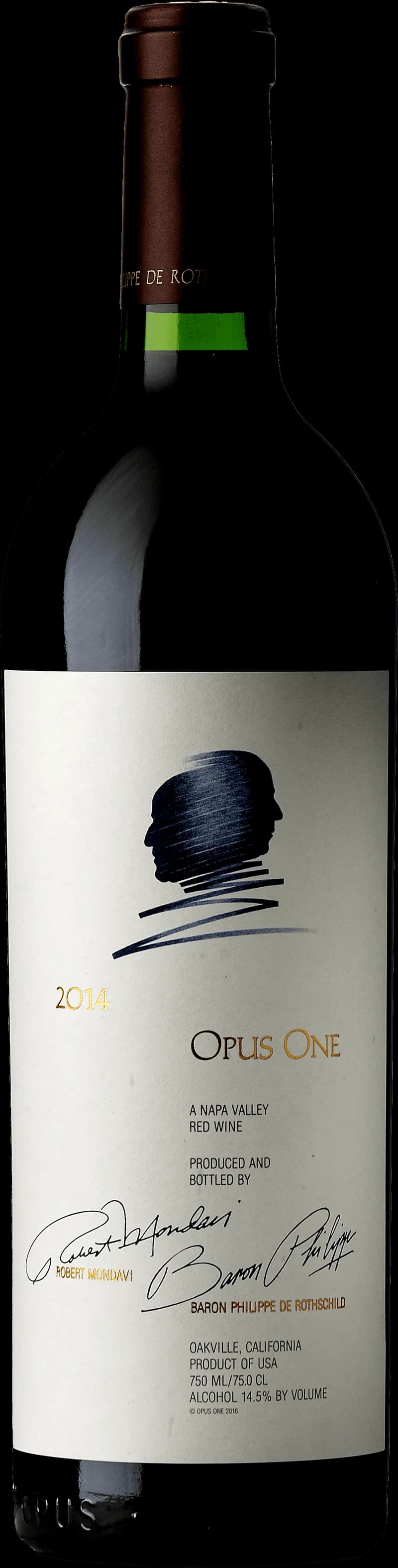 Flaska av rött vin Opus One mot mörk bakgrund