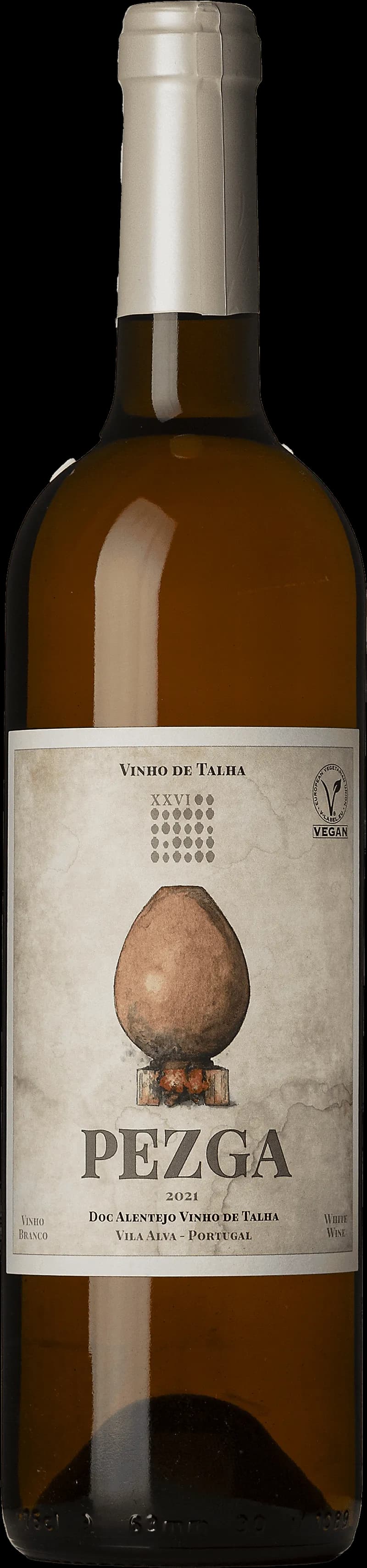 Pezga Branco vitt vin, en flaska med etikett mot en ljus bakgrund.