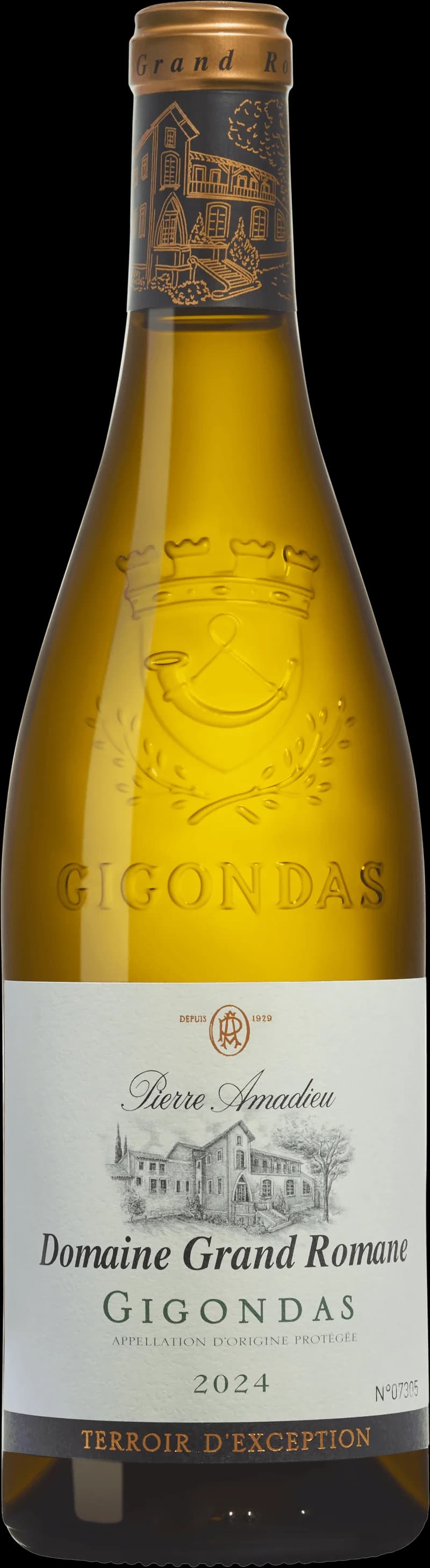 Flaska av Pierre Amadieu vitt vin på bordet