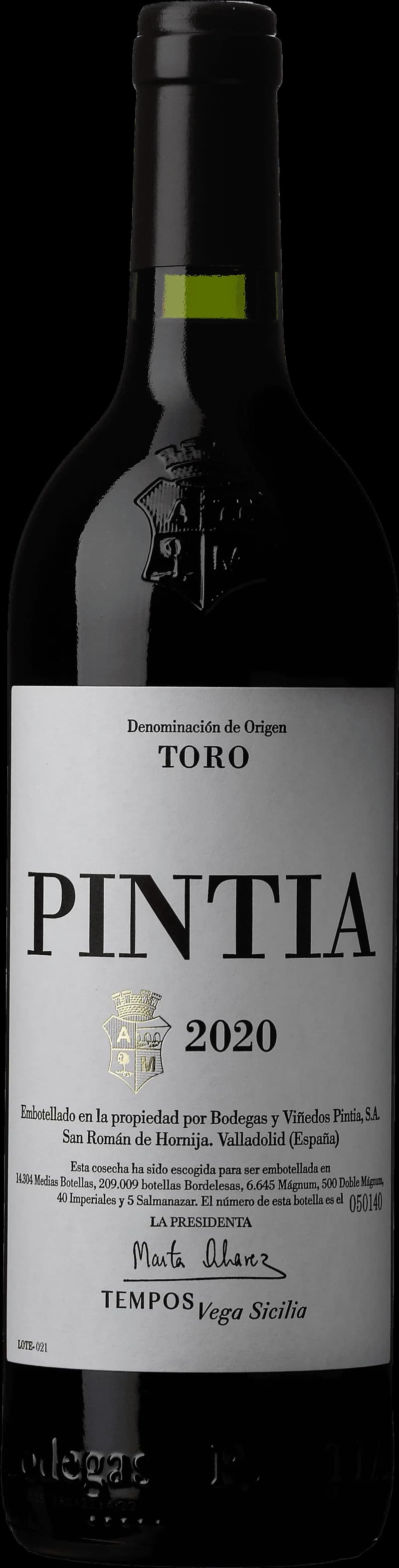 Flaska av rött vin från Pintia