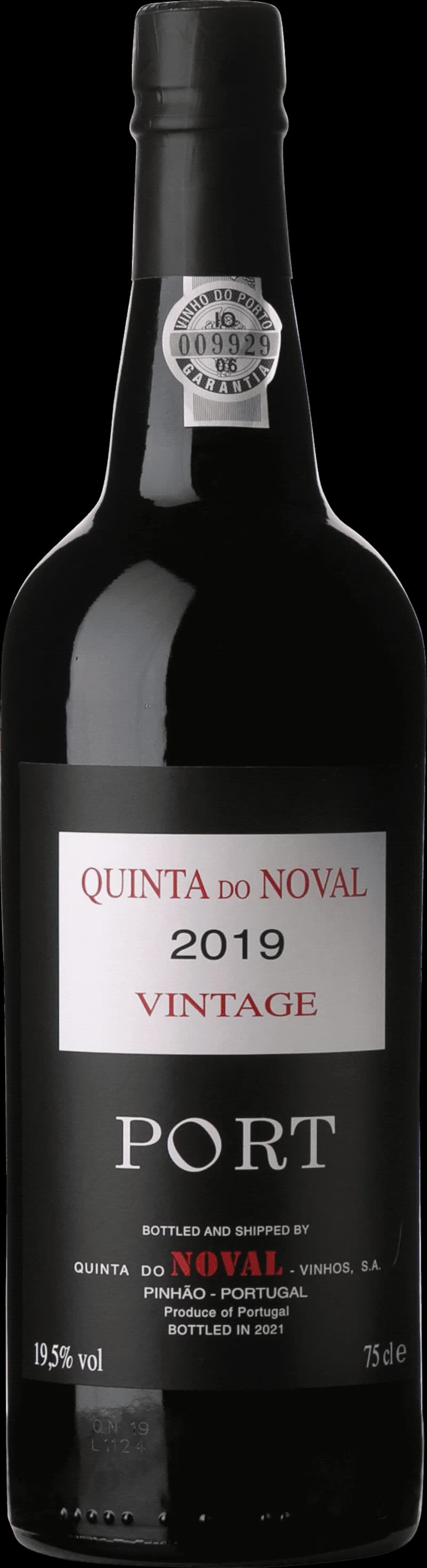 Flaska Quinta do Noval starkvin mot mörk bakgrund.