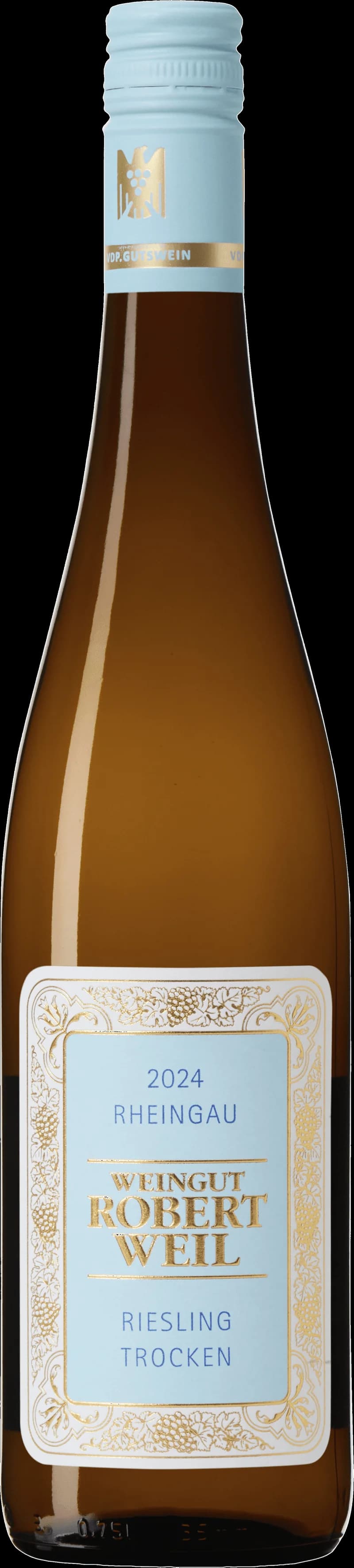 Flaska med Rheingau Riesling Trocken vitt vin på ett bord.