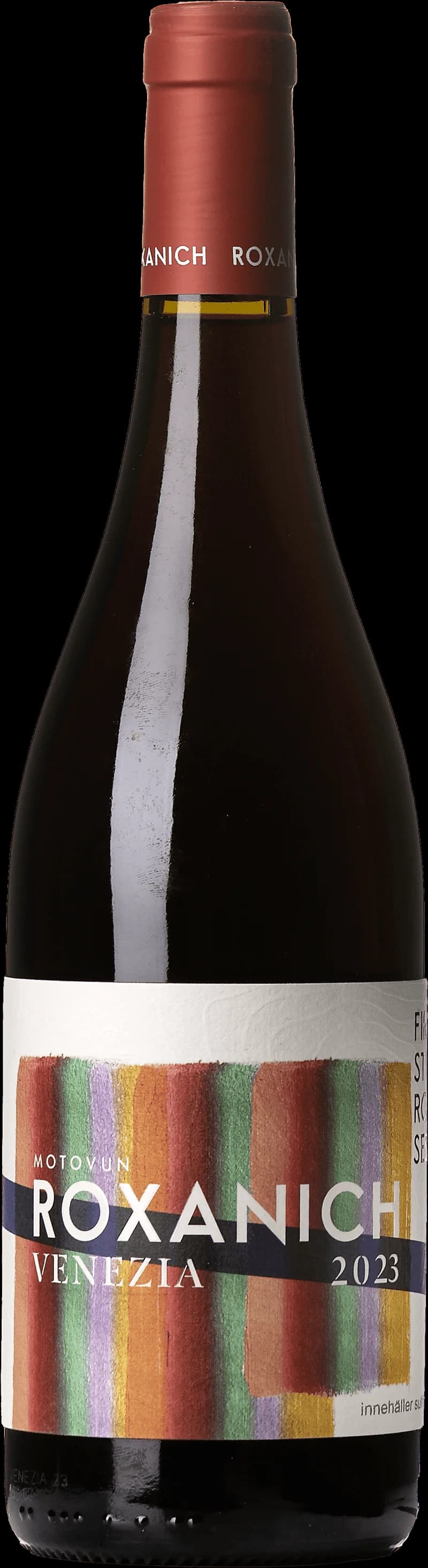 Flaska av rött vin från Roxanich