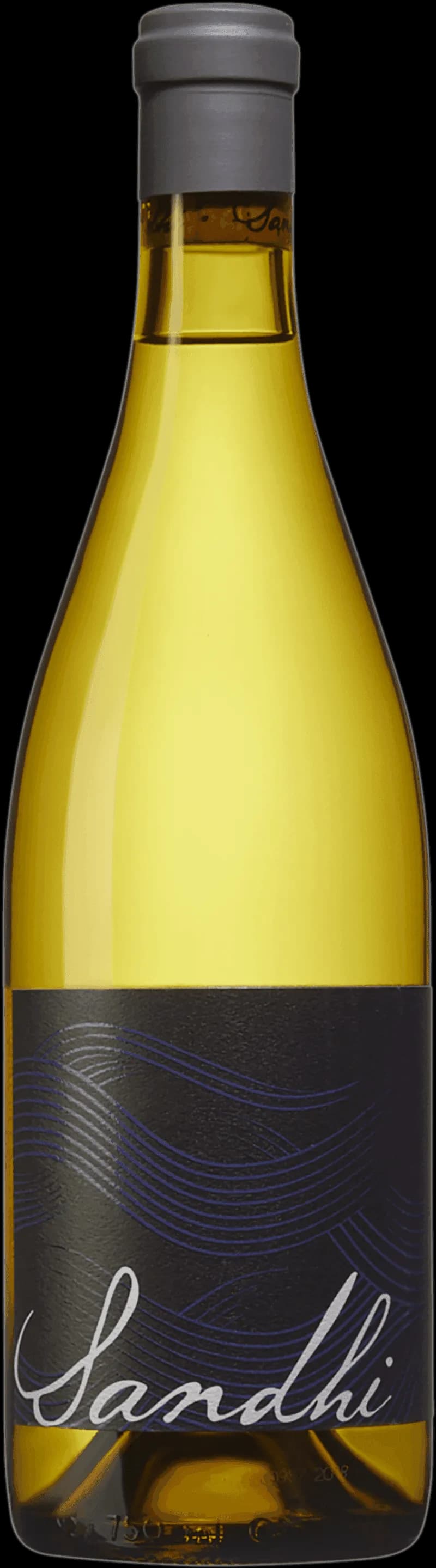 Flaska av Sandhi vitt vin mot en neutral bakgrund.