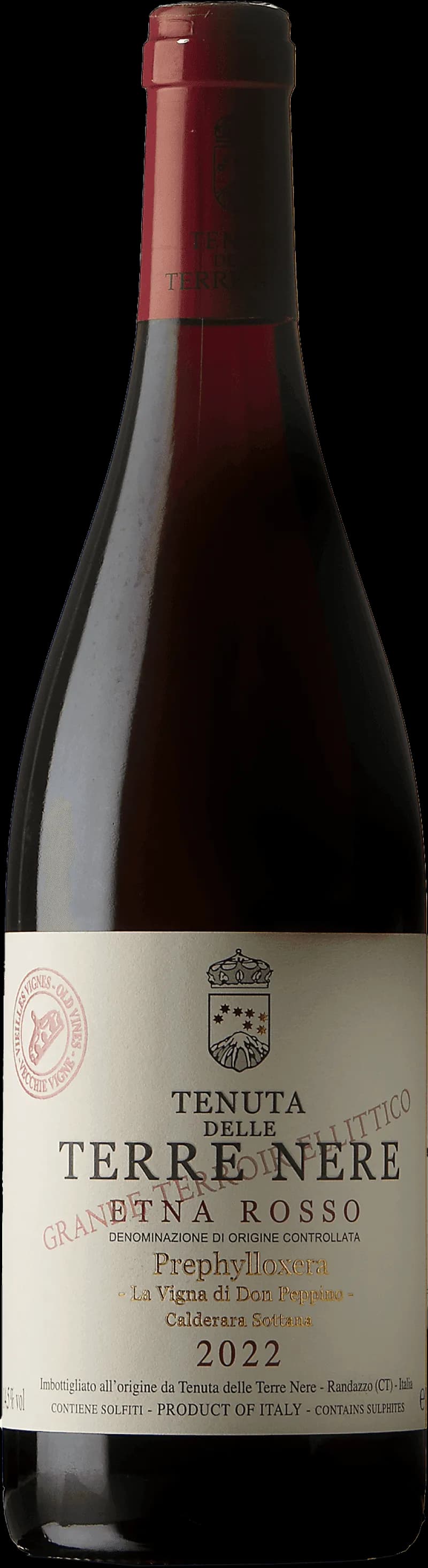 Flaska av rött vin från Tenuta delle Terre Nere på en bordsservering.