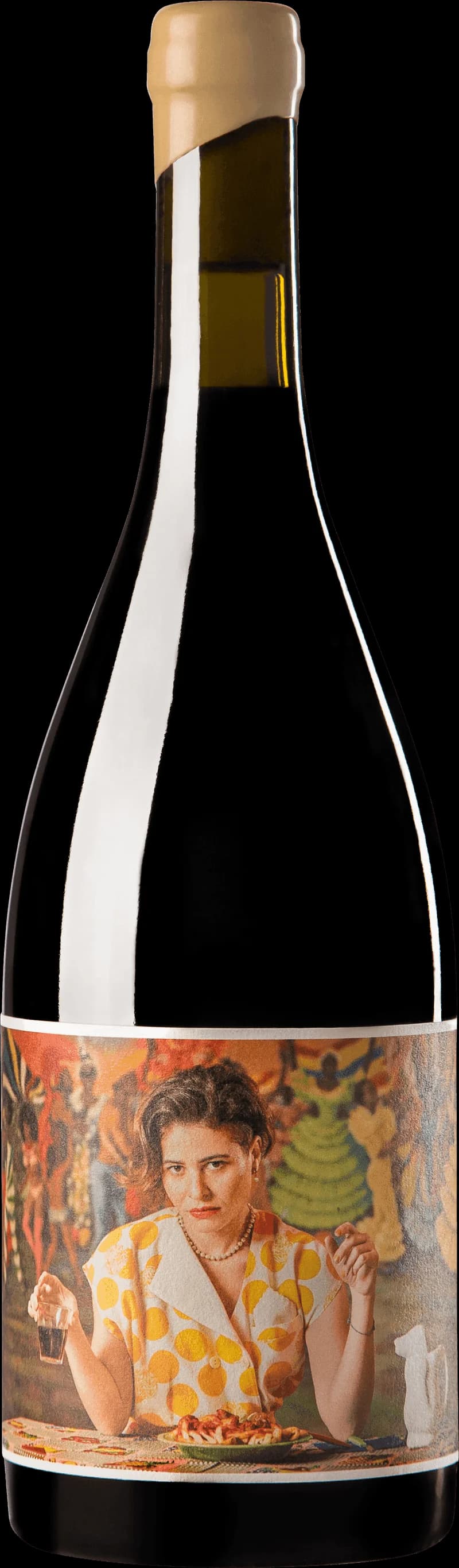 Flaska med Tinto de la Casa rött vin mot neutral bakgrund
