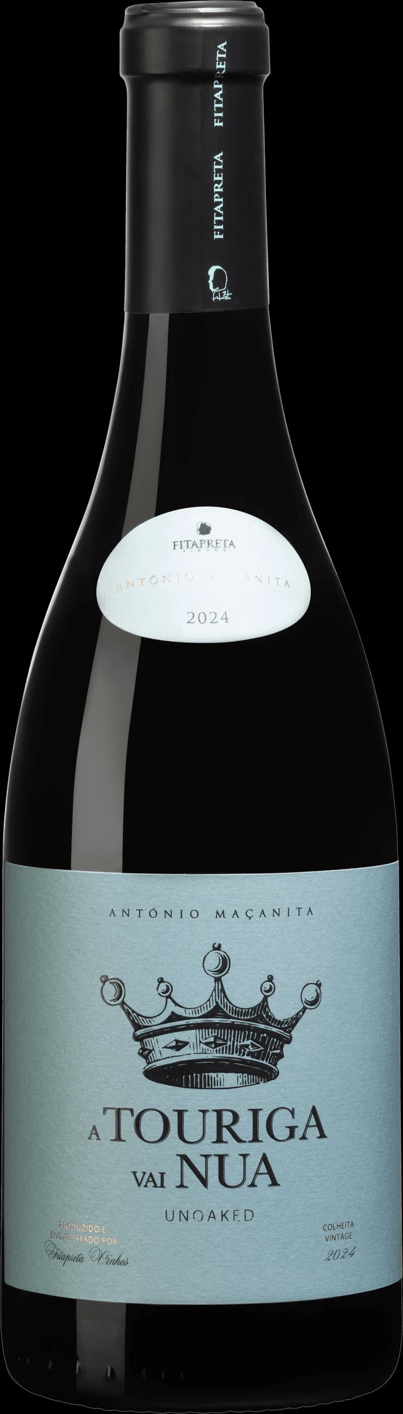 Ett glas rött vin av druvan Touriga Nacional mot en mörk bakgrund.