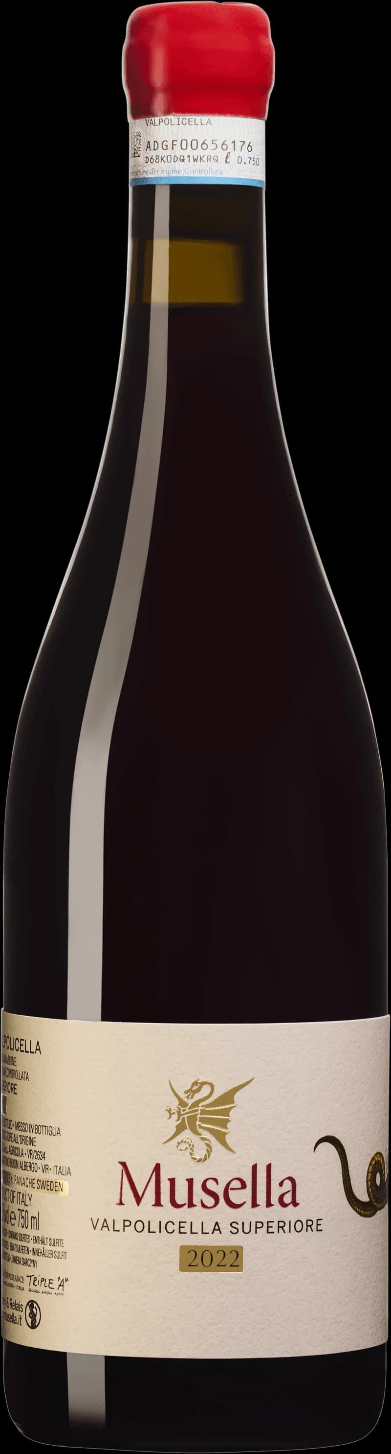 Flaska med rött vin Valpolicella Superiore mot en mörk bakgrund
