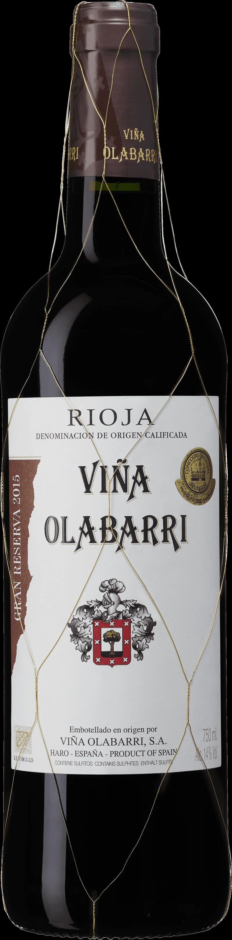 Flaska Viña Olabarri Gran Reserva rött vin mot neutral bakgrund