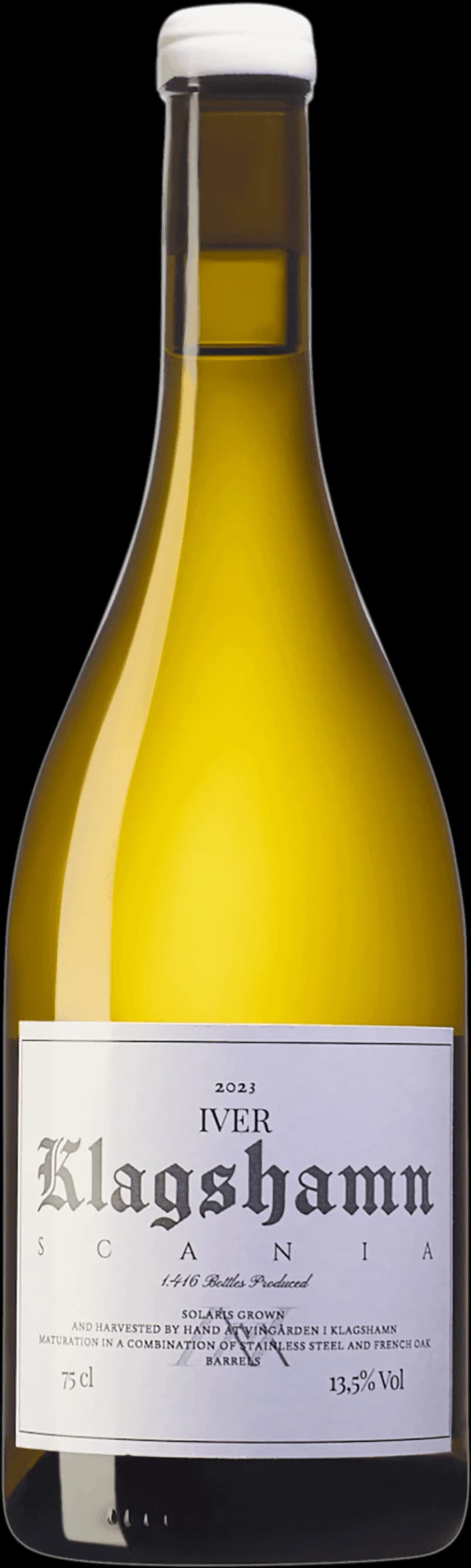 Flaskor med vitt vin från vingården i Klagshamn.