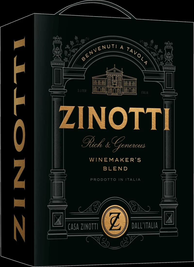 Flaska av rött vin från Zinotti på en bordsservering.