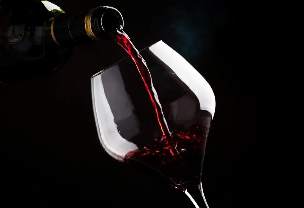 mat-til-pinot-noir