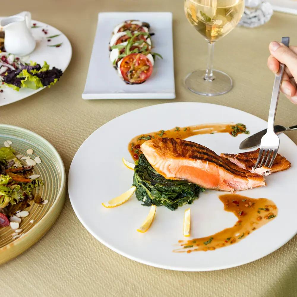 Den Stora Nyårsguiden: Viner till Hummer, Oxfilé och Torskrygg