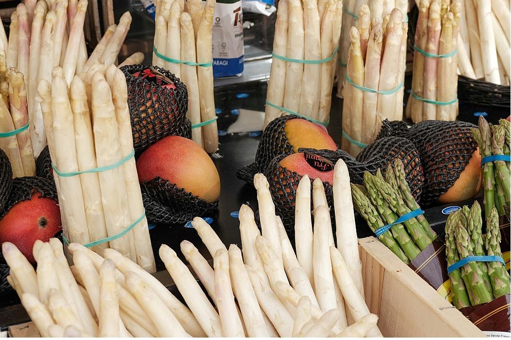 Nu kommer sparrisen – och vin till det?