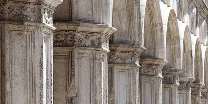 ancient-columns-led-down-a-hall-to-saint-marco-square-1