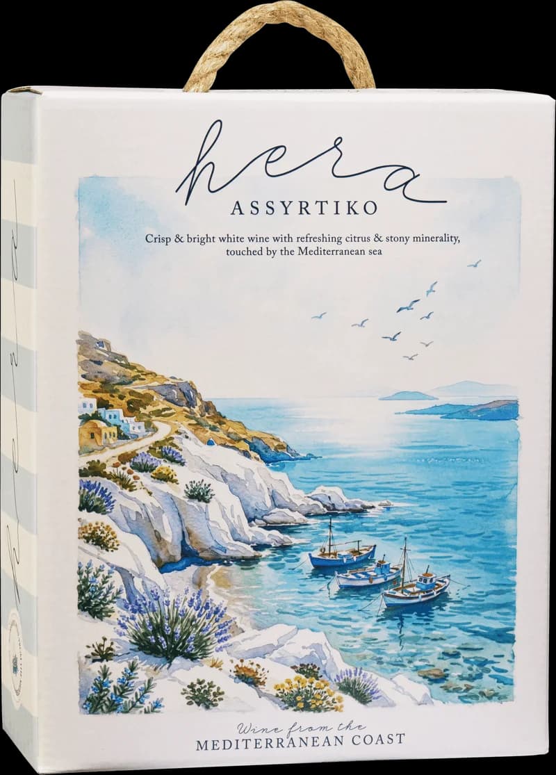 Flaska och glas med vitt vin av märket Hera