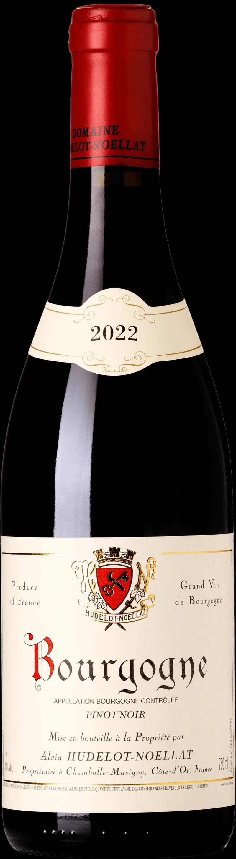 Flaska rött vin från Hudelot-Noëllat, en välkänd producent i Bourgogne