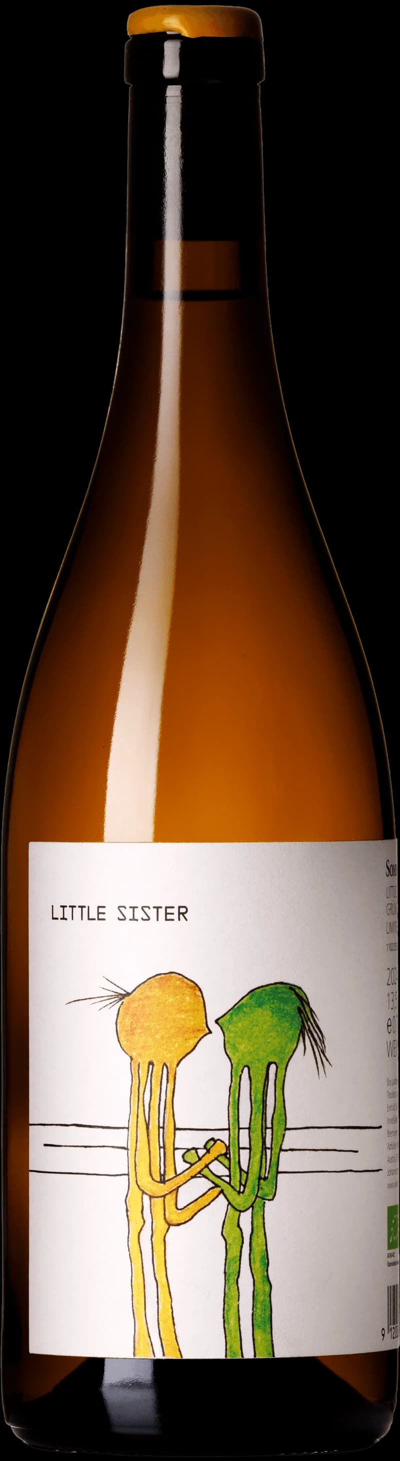 Flaska och glas med vitt vin, uppställning mot ljus bakgrund